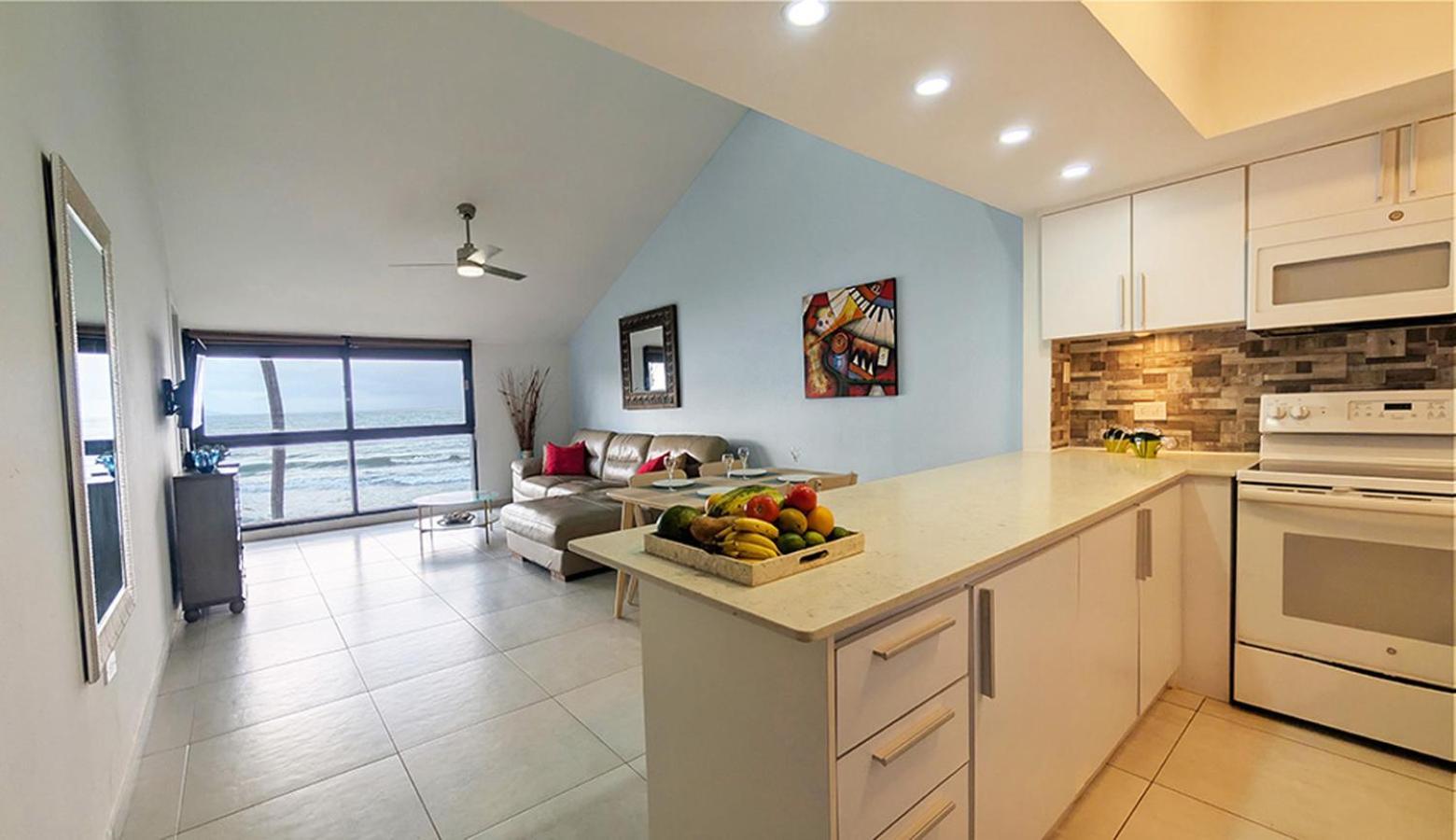 Bv103 - Amazing Oceanfront Condo Steps From Beach Humacao Exterior photo